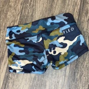 Fleo shorts
